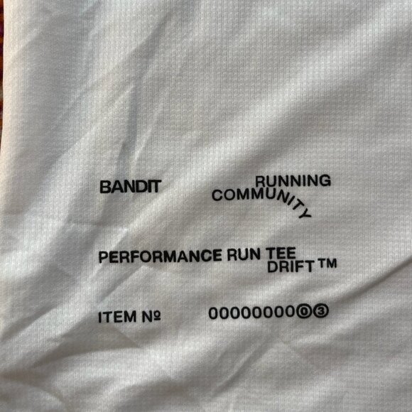 BANDIT RUNNING WHITE EVOLVE DRIFT TEE SIZE M - Picture 4 of 5